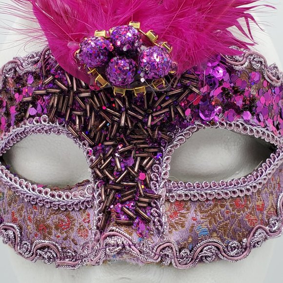 Venetian Angel Beaded & Feather Mask - Picture 9 of 16